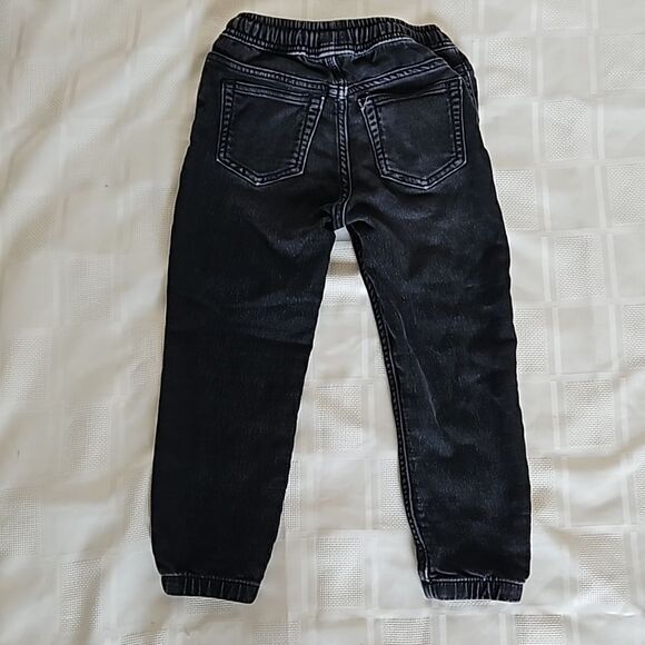 Gap Boy's Bundle 2 Piece Denim Jeans &  T-Shirt Blue/Black XS - Picture 11 of 16